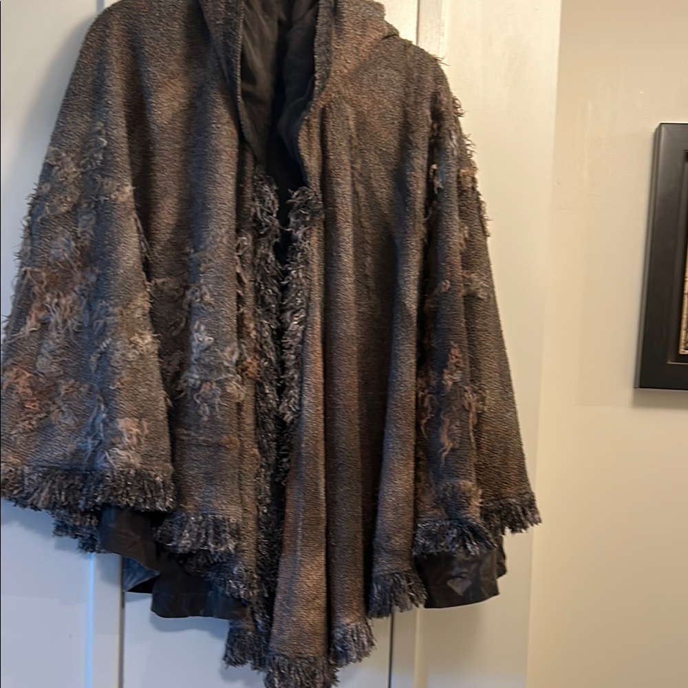 Anima Elegant Brown Fringed Women's Sweater